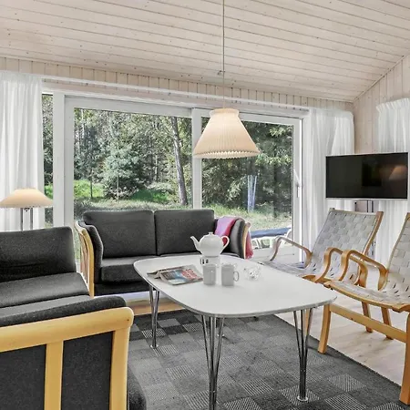 Cozy In Nexo With Sauna Holiday home Snogebaek