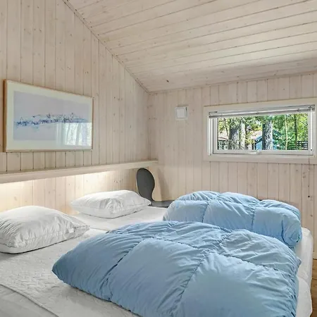 Dom wakacyjny Cozy In Nexo With Sauna
